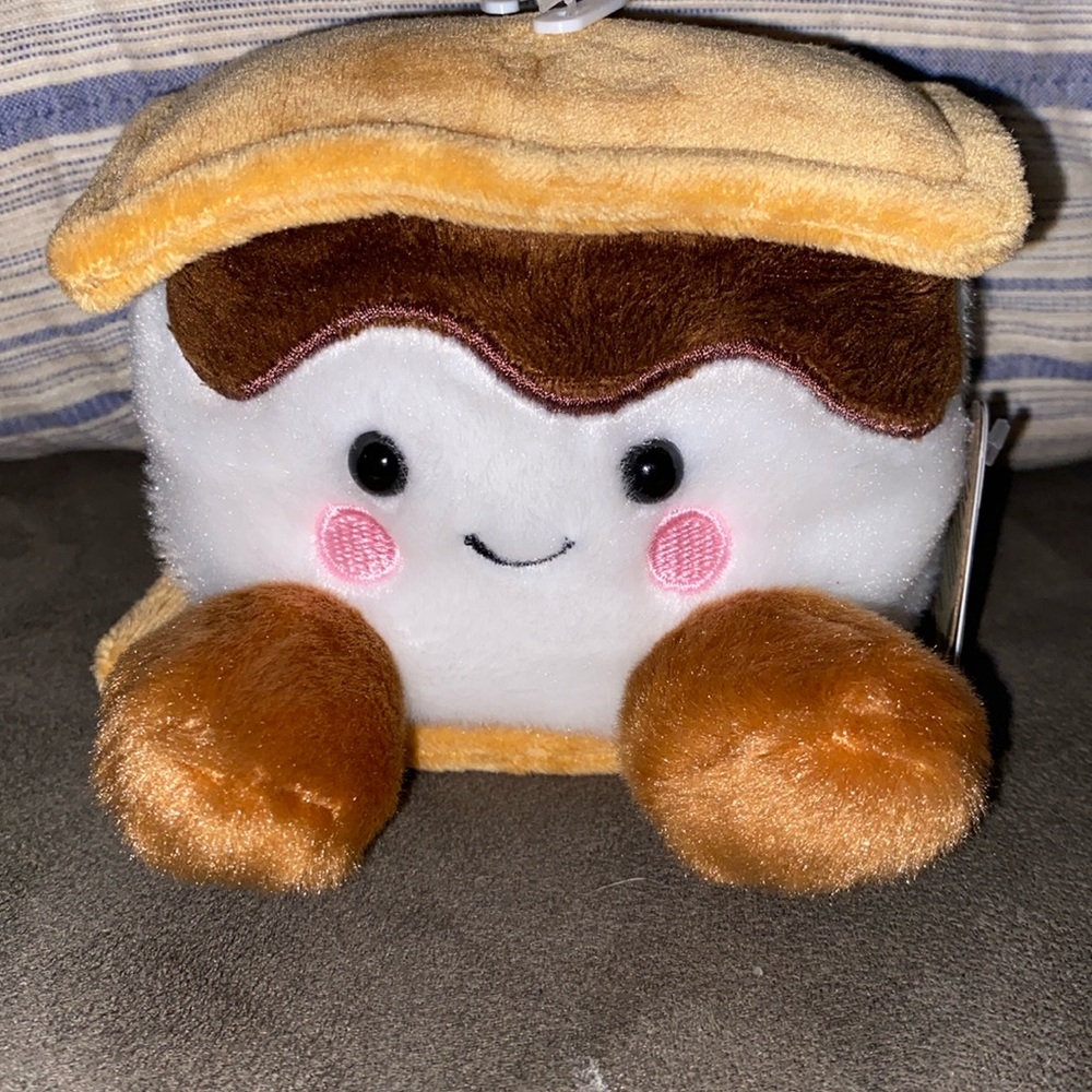NWT Palm Pals Toastee S’mores  Cravings Squad